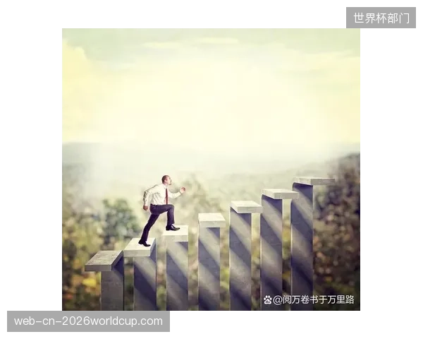 逆境前行显韧性,厄瓜多尔在预选赛中已证明其强大的心理素质。 逆境前行显韧性,厄瓜多尔在预选赛中已证明其强大的心理素质。